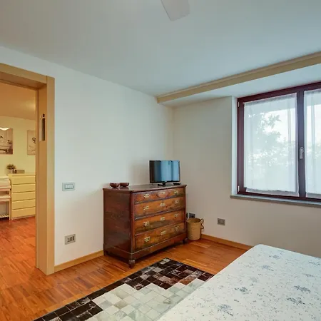 La Buca - - Elegant Apartment, 150 Sq M - Private Covered Parking - Private Terrace - Just 1500 Mt From Downtown Daire *